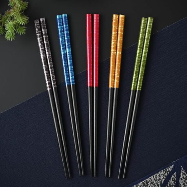 [Made in our own factory in Obama, Fukui Prefecture] [Chopsticks Factory] Dishwasher-safe Lacquered Chopsticks, Dyed Kasuri, Set of 5 - Image 3