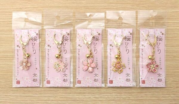 Matsumi Kogei Sakura Key Chain with Glitter 1.0 x 2.8 x 0.2 inches (2.5 x 7 x 0.5 - Image 5